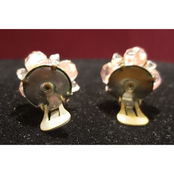Vintage Unsigned Clip On Earrings, Cluster of Pink and Clear Beads - Picture 5 of 9